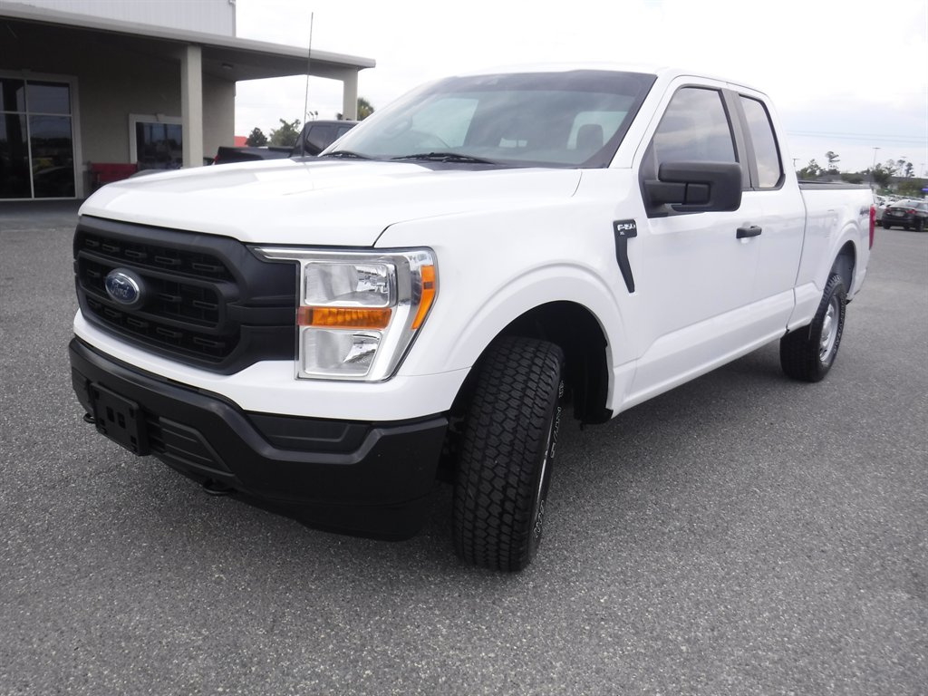 2022 Ford F-150 - $28,995