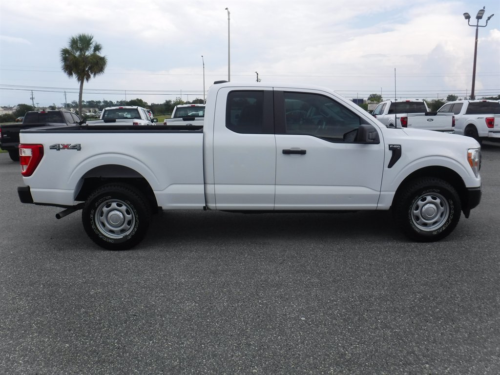 2022 Ford F-150 - $28,995
