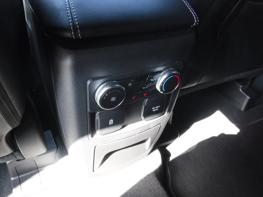 2022 Ford Explorer - $26,995