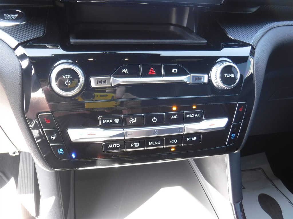 2022 Ford Explorer - $26,995