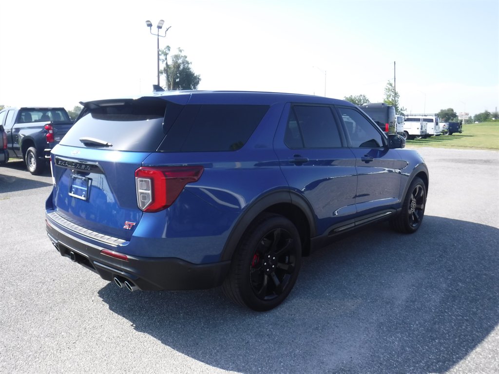 2022 Ford Explorer - $26,995