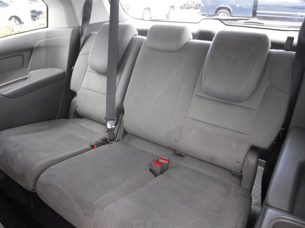 2016 Honda Odyssey - $11,995