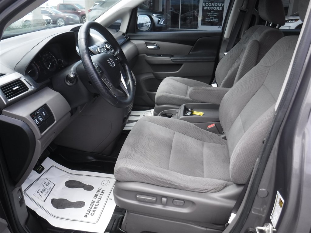 2016 Honda Odyssey - $11,995
