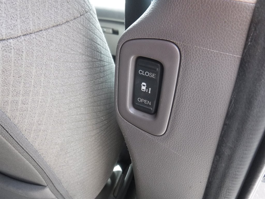 2016 Honda Odyssey - $11,995