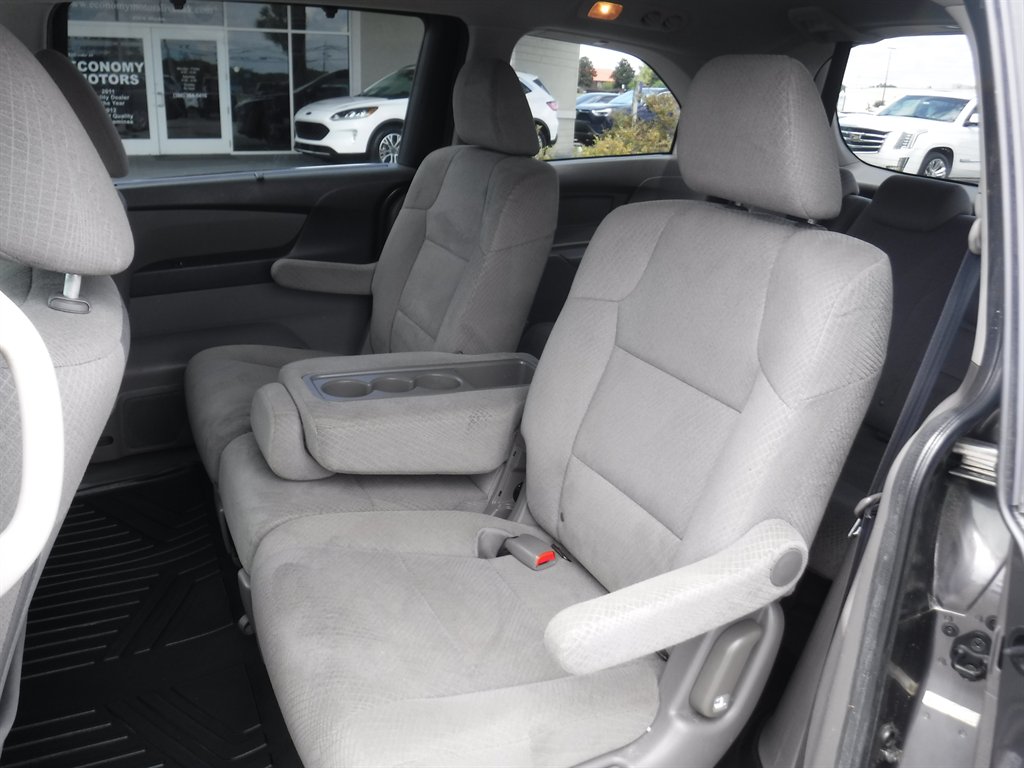 2016 Honda Odyssey - $11,995