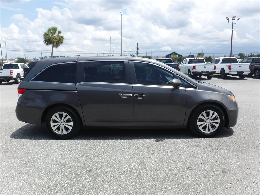 2016 Honda Odyssey - $11,995