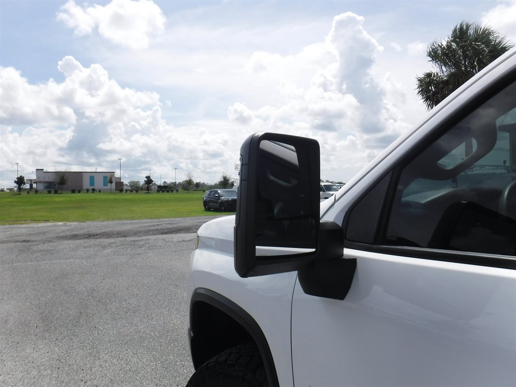 2022 Chevrolet Silverado Hd - $27,995