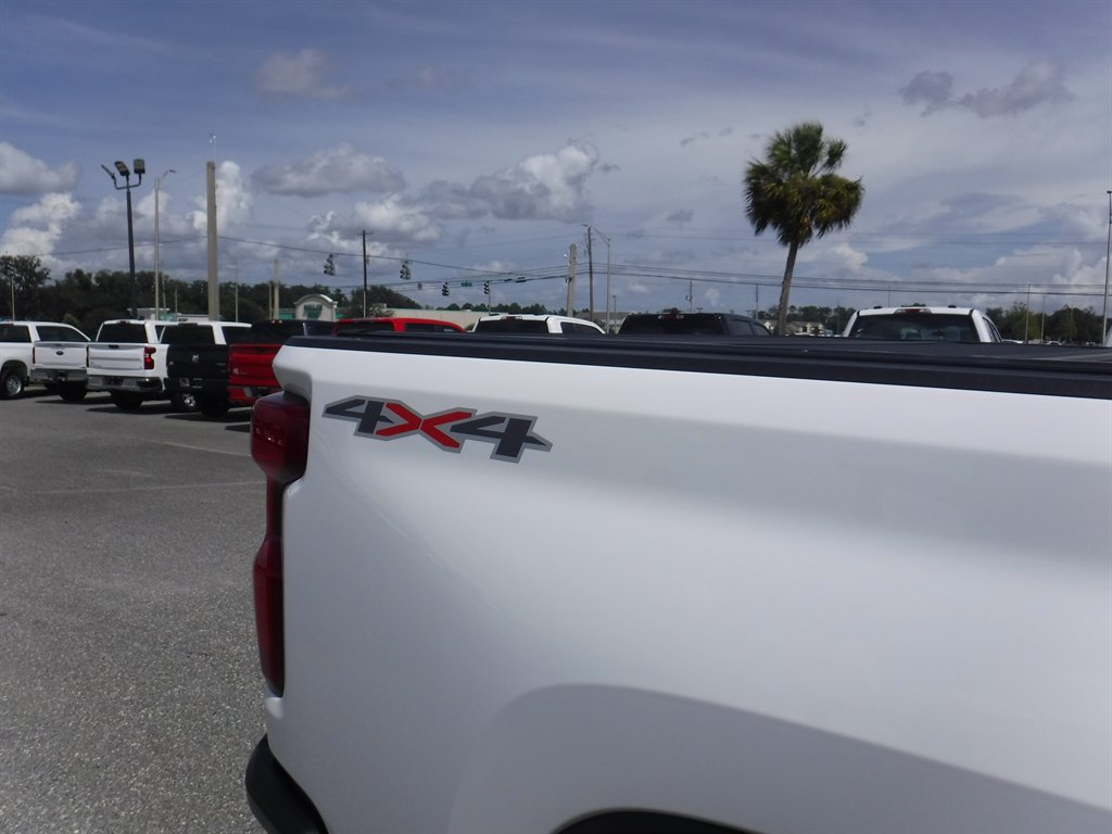 2022 Chevrolet Silverado Hd - $27,995