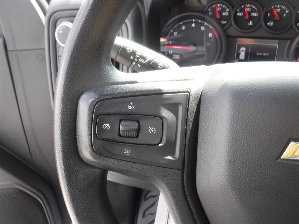 2022 Chevrolet Silverado Hd - $27,995