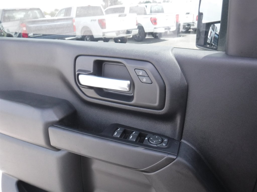 2022 Chevrolet Silverado Hd - $27,995