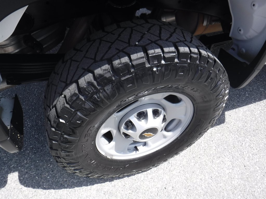 2022 Chevrolet Silverado Hd - $27,995