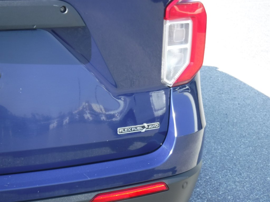2021 Ford Explorer - $15,995