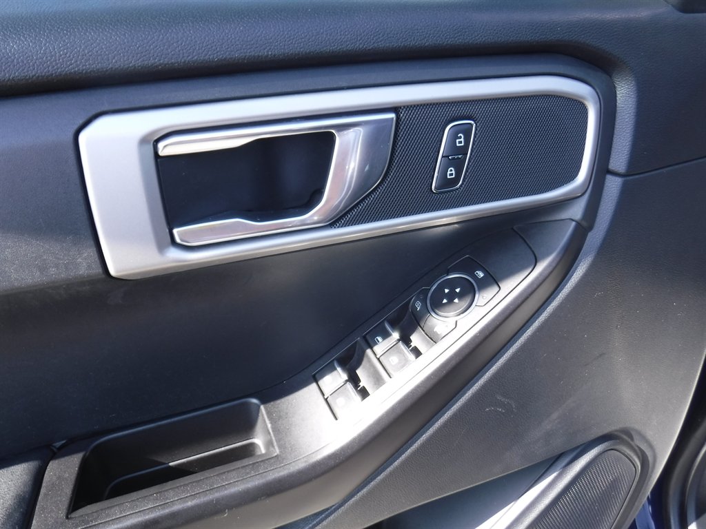 2021 Ford Explorer - $15,995
