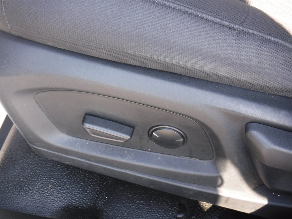 2021 Ford Explorer - $15,995