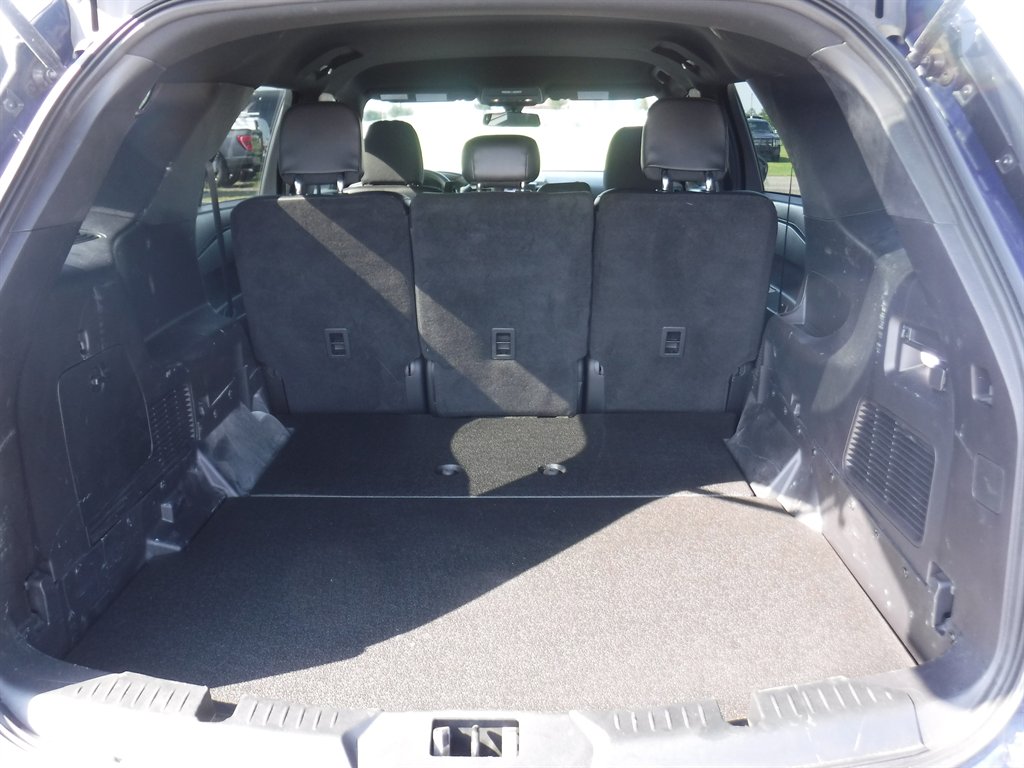 2021 Ford Explorer - $15,995