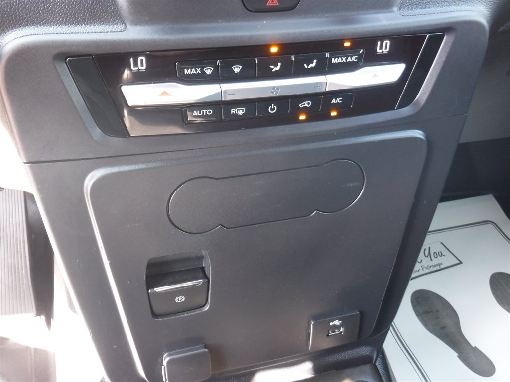2021 Ford Explorer - $17,995