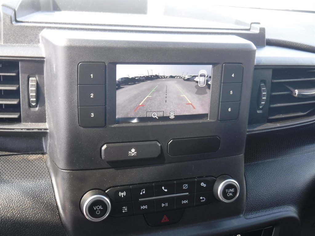 2021 Ford Explorer - $17,995