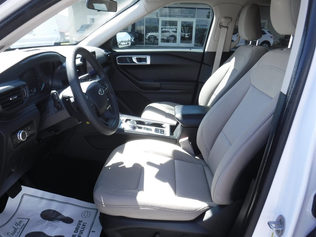 2020 Ford Explorer - $21,995