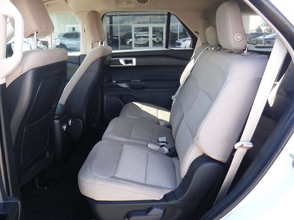 2020 Ford Explorer - $21,995