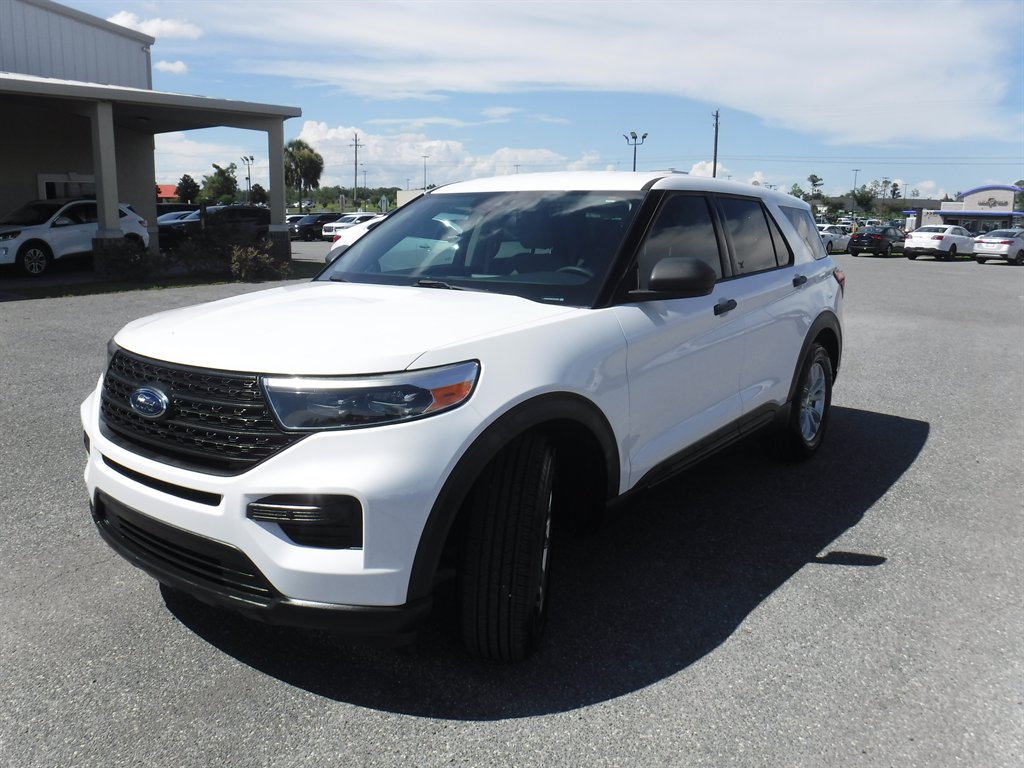 2020 Ford Explorer - $21,995