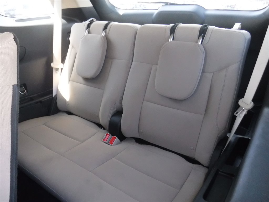 2020 Ford Explorer - $21,995