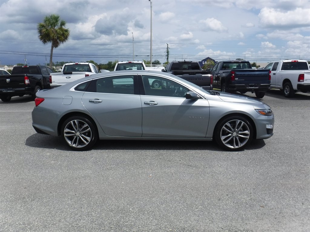 2025 Chevrolet Malibu - $17,995