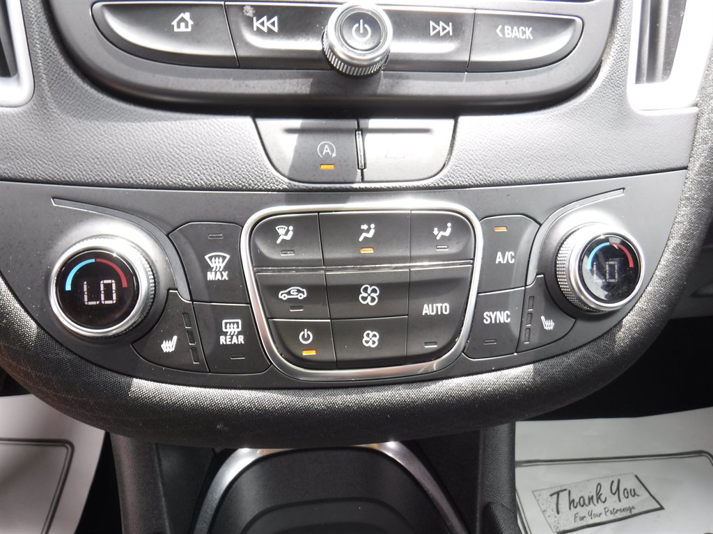 2025 Chevrolet Malibu - $17,995