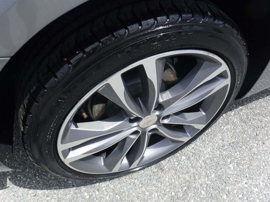 2025 Chevrolet Malibu - $17,995