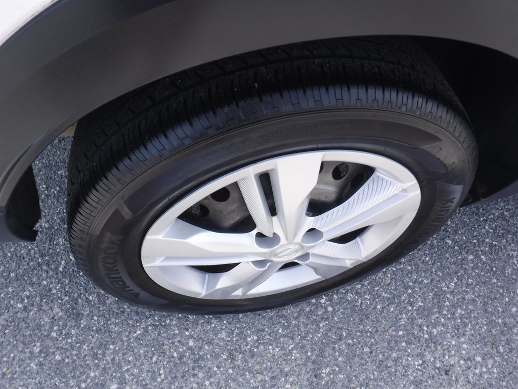 2024 Nissan Kicks - $15,880