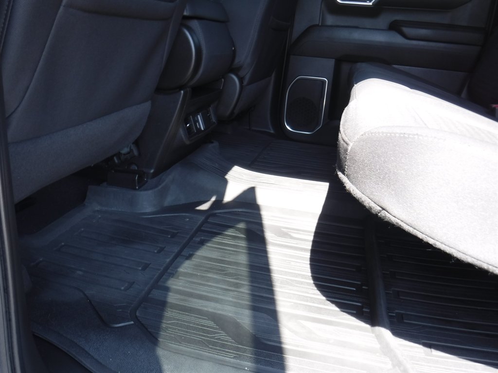 2024 GMC Sierra - $40,995