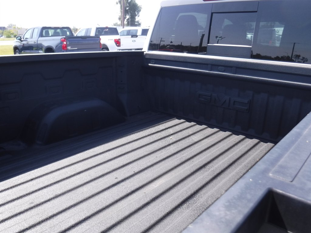 2024 GMC Sierra - $40,995