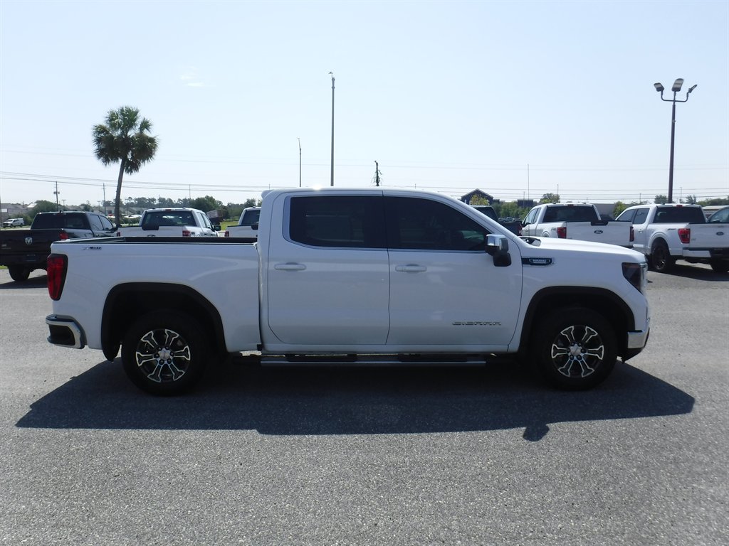 2024 GMC Sierra - $40,995