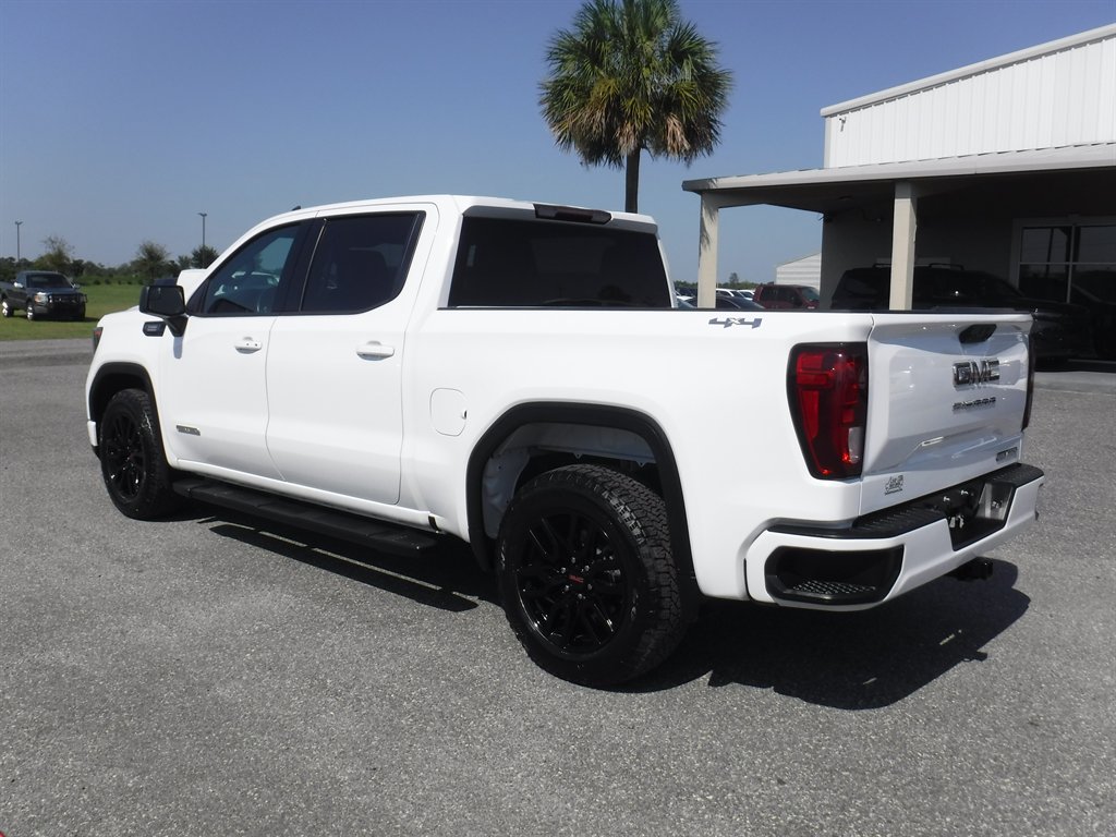 2023 GMC Sierra - $41,995