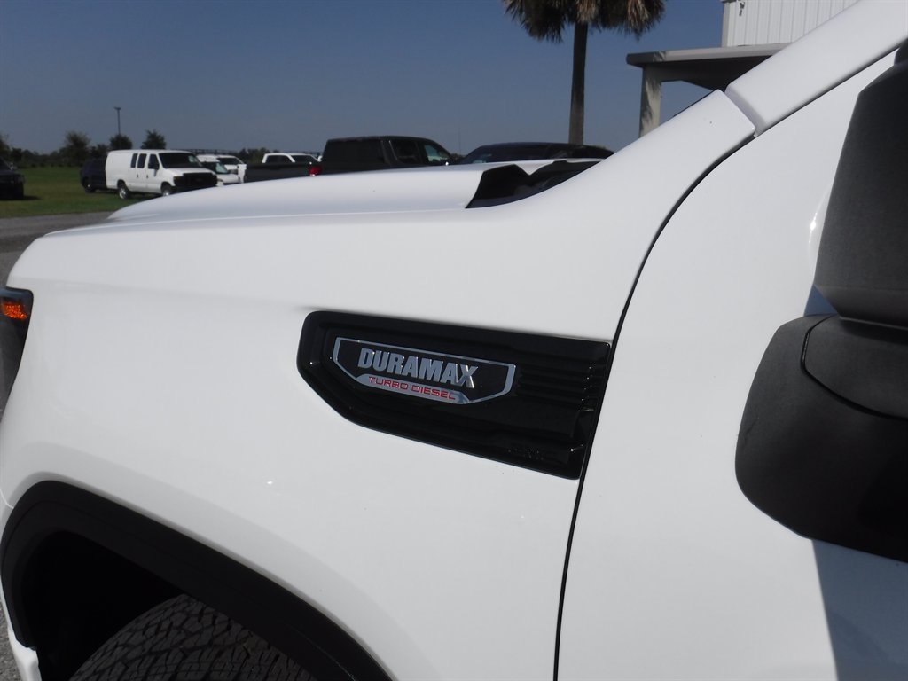 2023 GMC Sierra - $41,995
