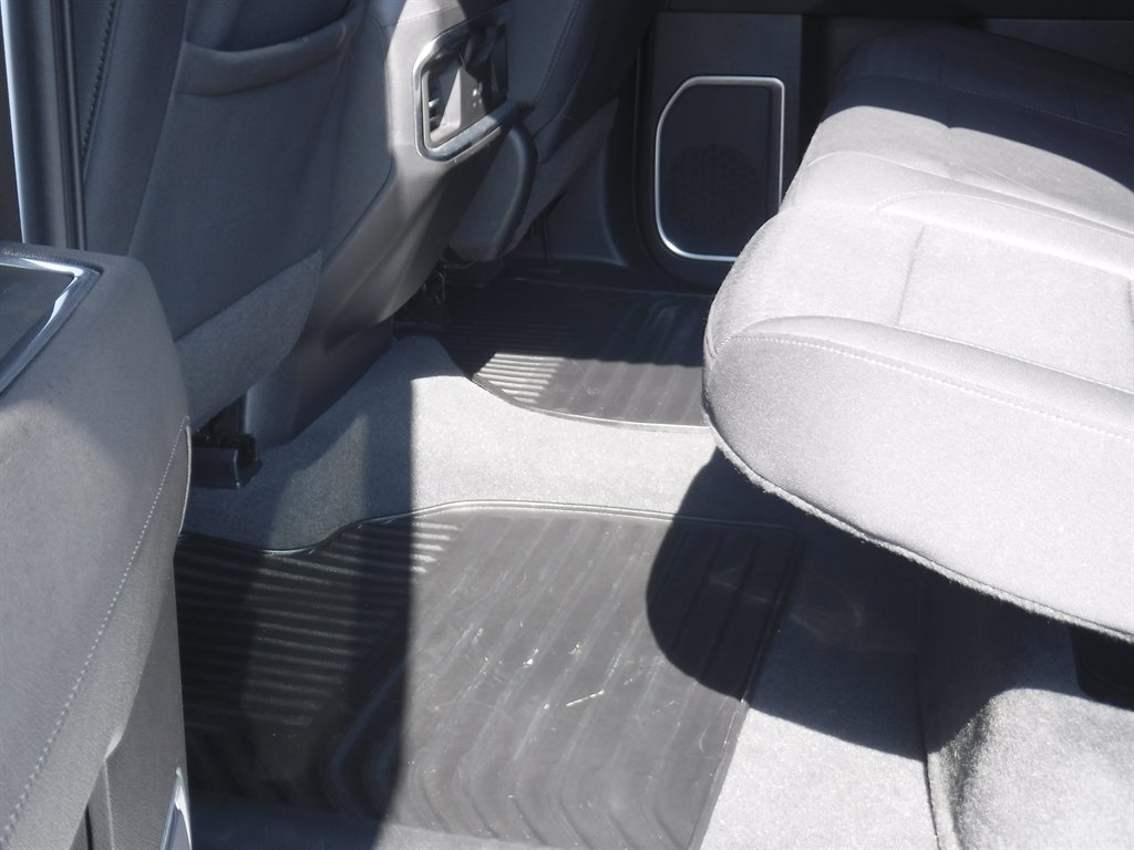 2023 GMC Sierra - $41,995