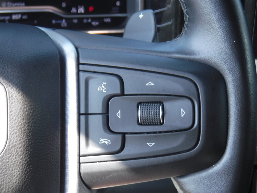 2023 GMC Sierra - $41,995