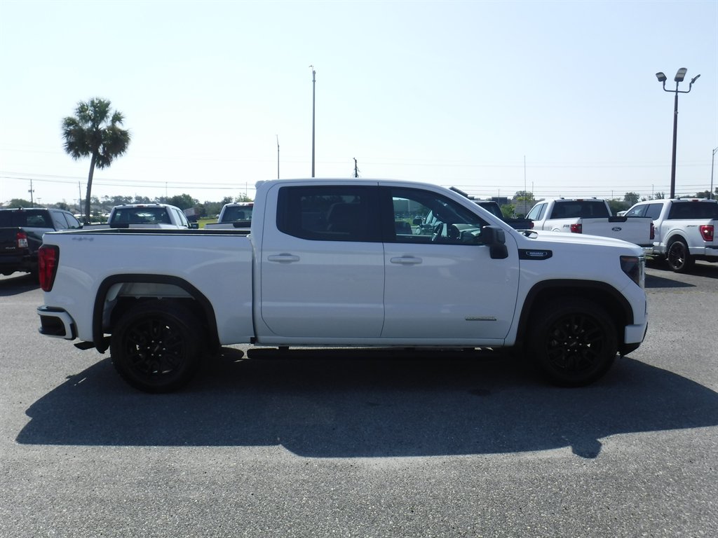 2023 GMC Sierra - $41,995