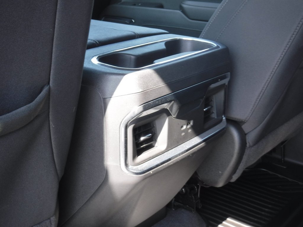 2023 GMC Sierra - $41,995