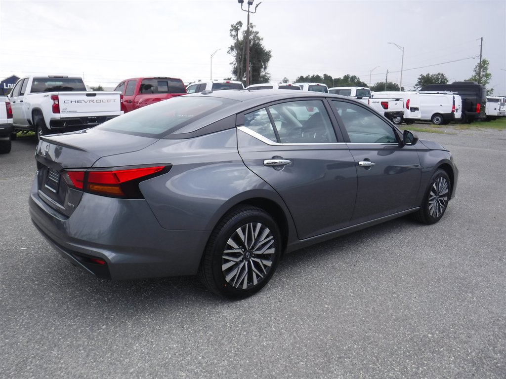 2025 Nissan Altima - $19,995