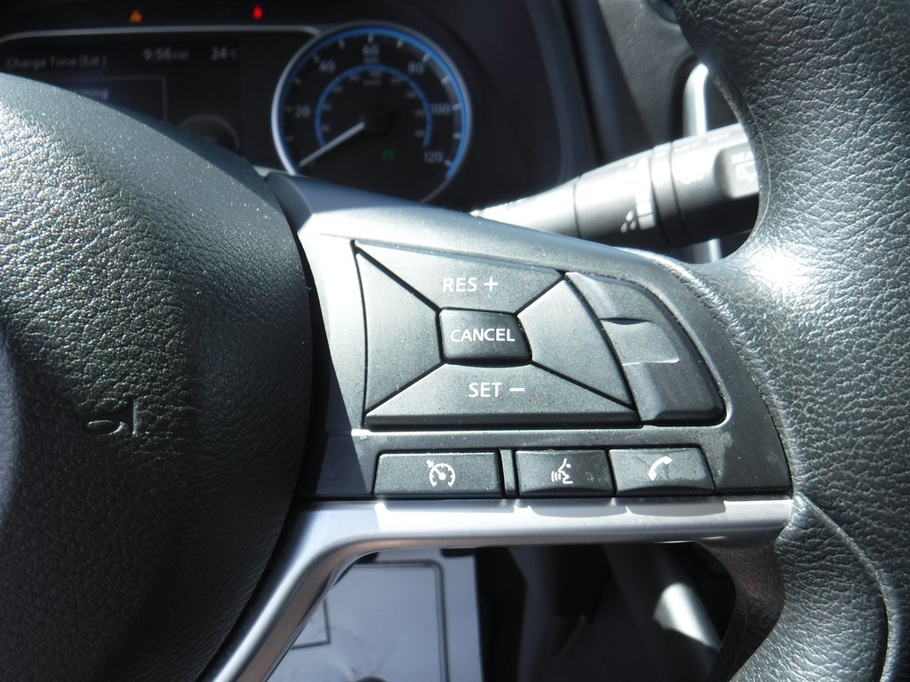 2025 Nissan LEAF - $15,499