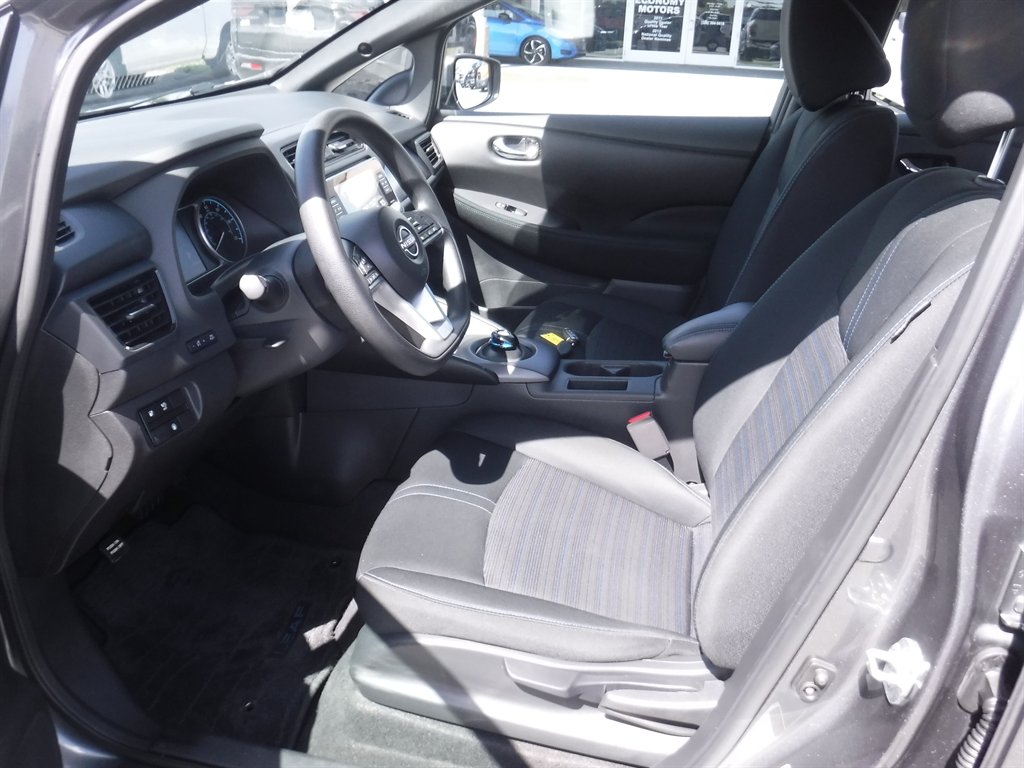 2025 Nissan LEAF - $15,499