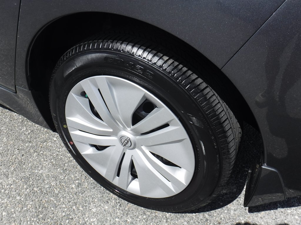 2025 Nissan LEAF - $15,499