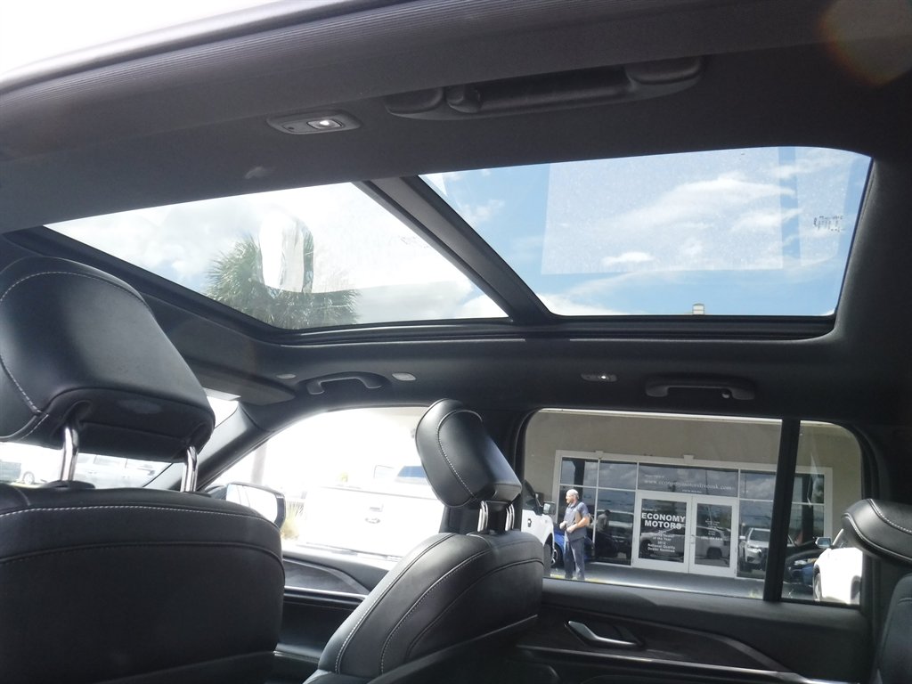 2023 Jeep Cherokee - $32,995