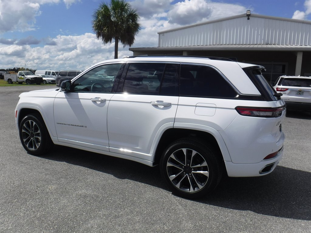 2023 Jeep Cherokee - $32,995
