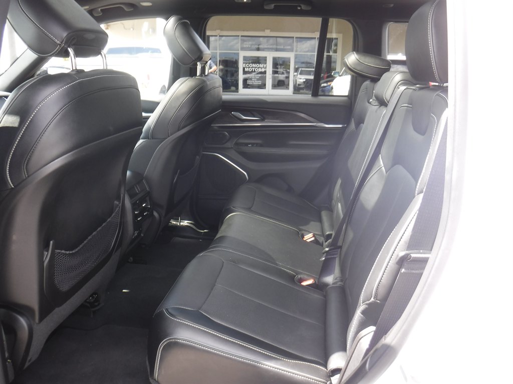 2023 Jeep Cherokee - $32,995
