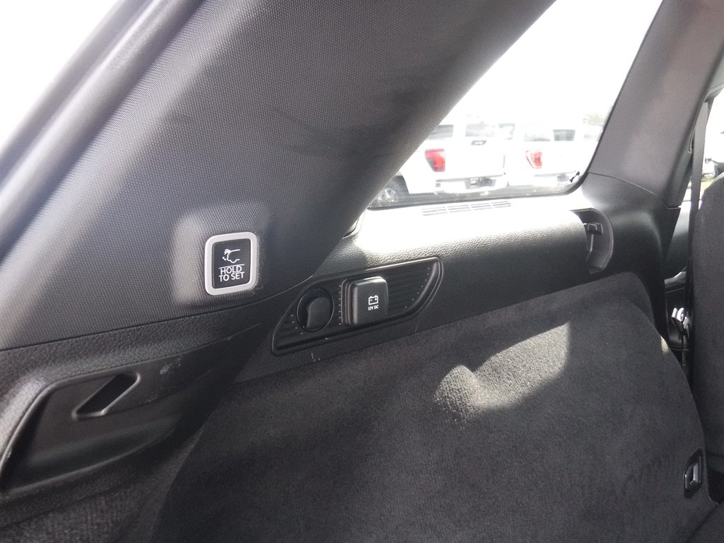 2023 Jeep Cherokee - $32,995
