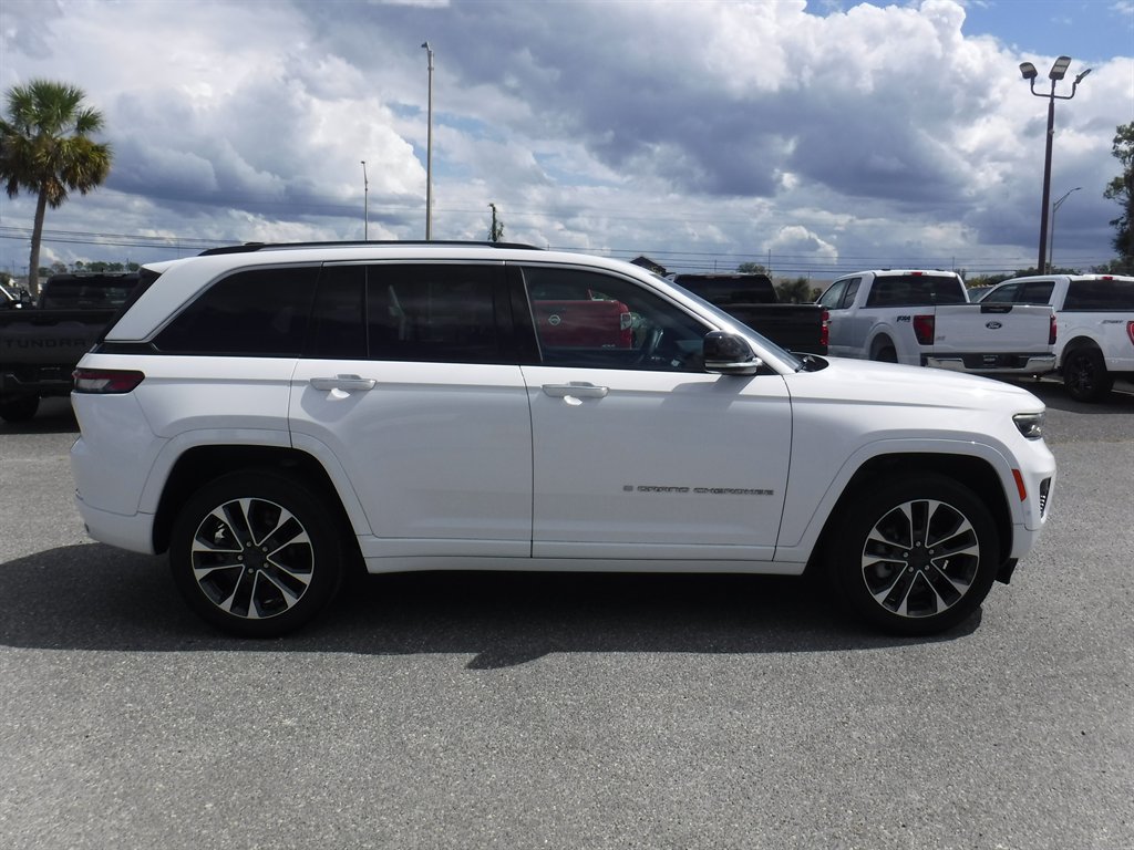 2023 Jeep Cherokee - $32,995