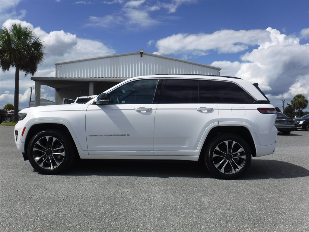 2023 Jeep Cherokee - $32,995
