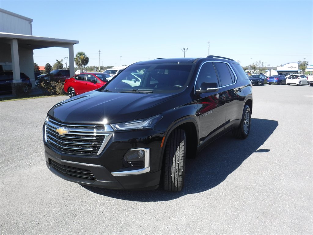 2022 Chevrolet Traverse - $25,995