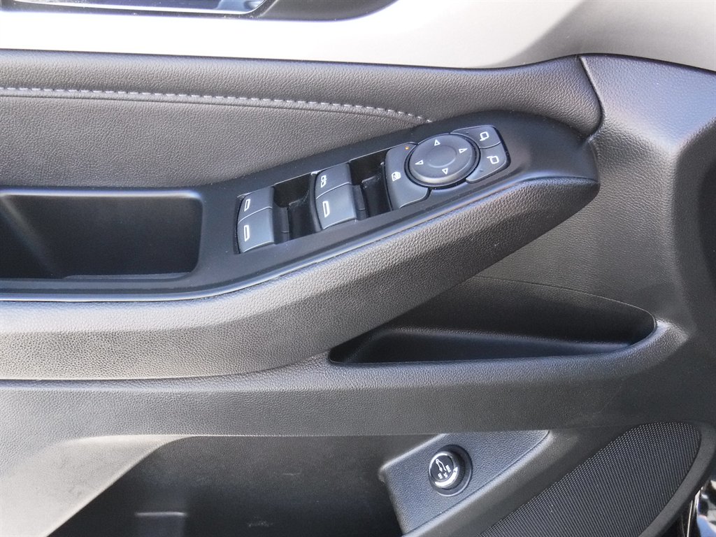2022 Chevrolet Traverse - $25,995